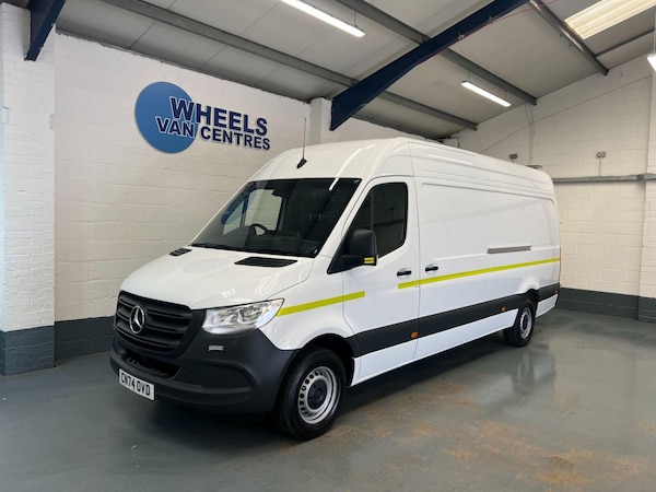 Used Mercedes-Benz Sprinter 2024 for sale - 75406508: Photo 1