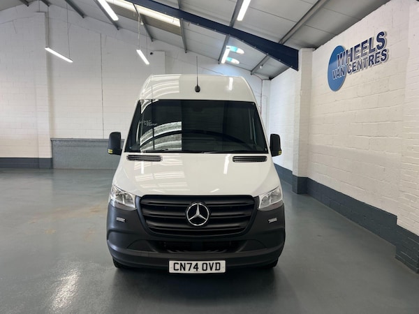 Used Mercedes-Benz Sprinter 2024 for sale - 75406508: Photo 4