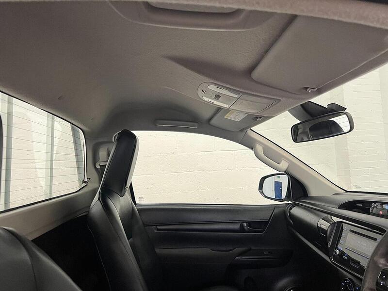 Used Toyota Hilux 2021 for sale - 76904222: Photo 14