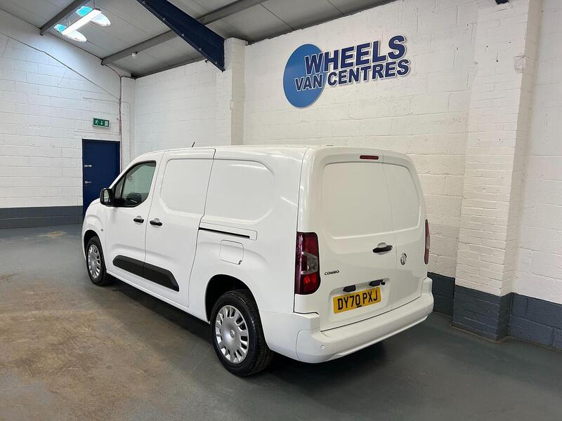 Used Vauxhall Combo 2020 for sale - 76904269: Photo 5