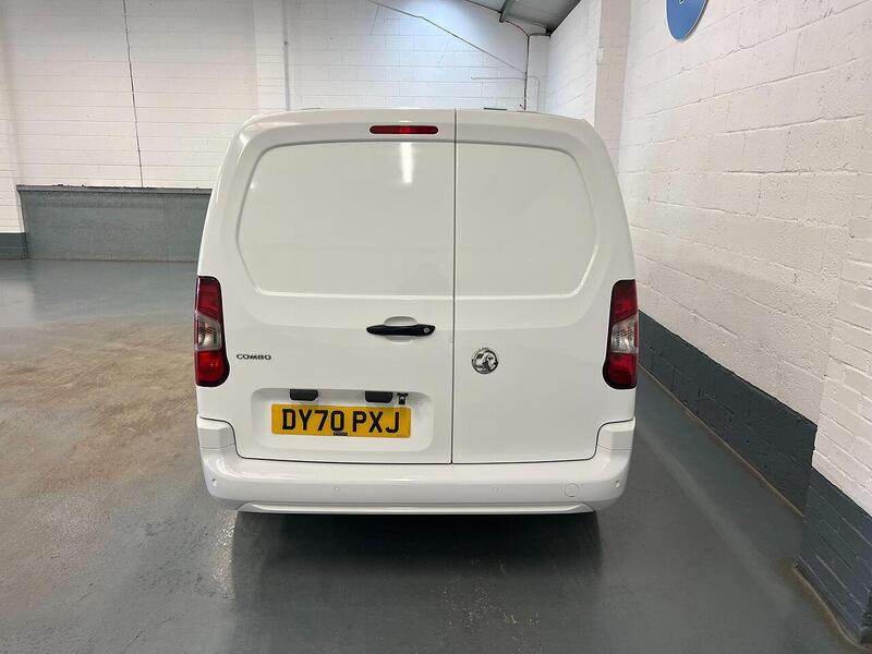 Used Vauxhall Combo 2020 for sale - 76904269: Photo 6