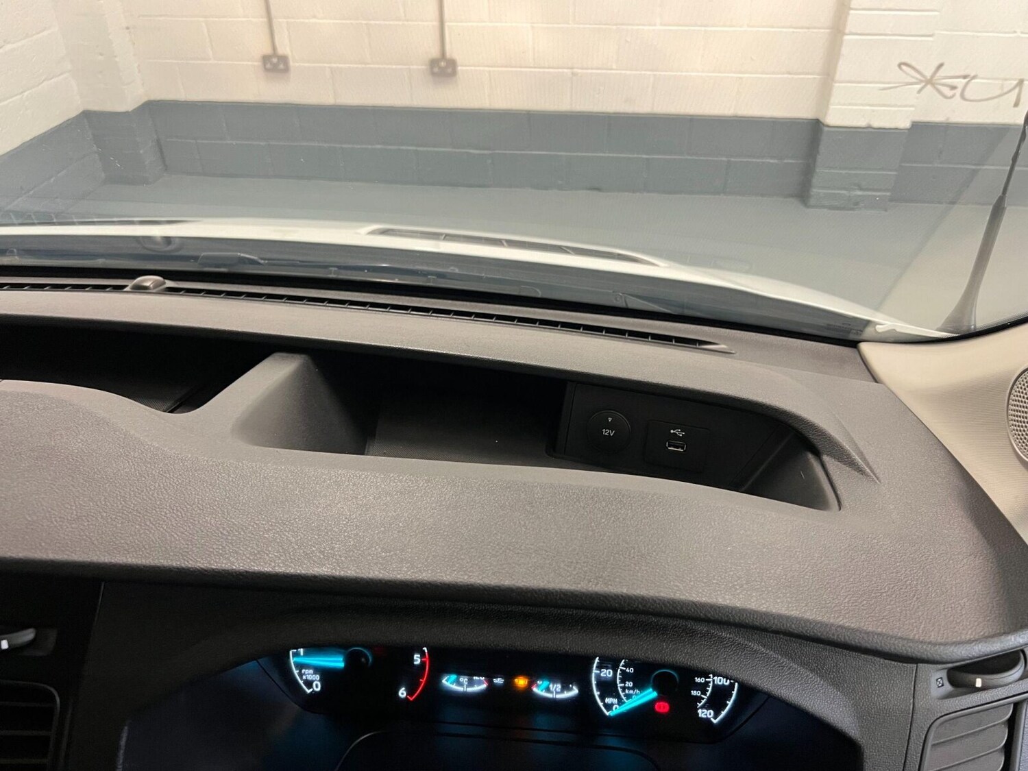 Used Ford Transit 2023 for sale - 76289826: Photo 32