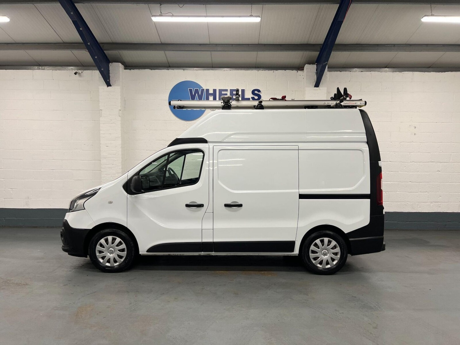 Used Renault Trafic 2021 for sale - 76873921: Photo 2