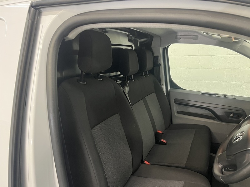 Used Vauxhall Vivaro 2022 for sale - 76904172: Photo 11