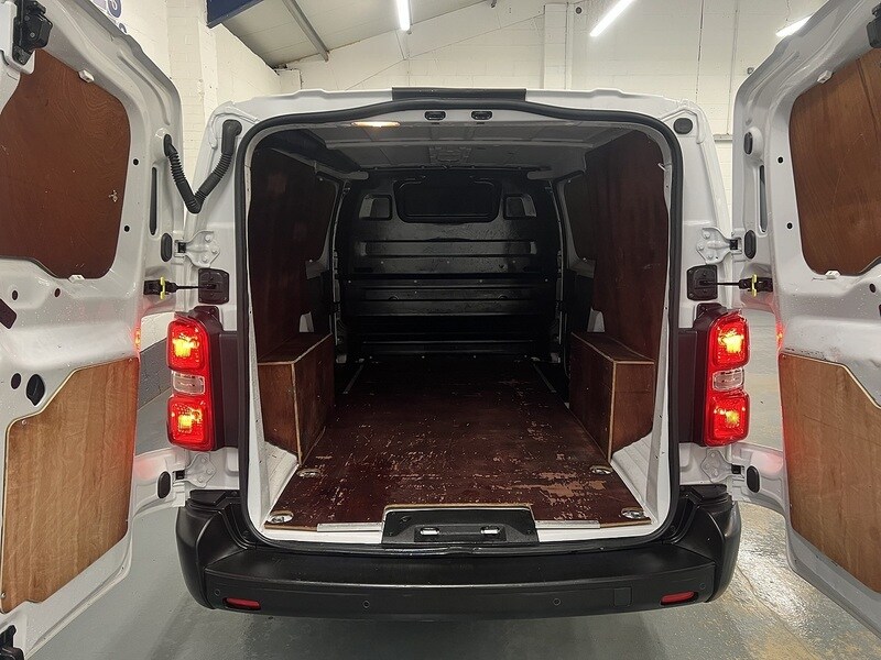 Used Vauxhall Vivaro 2022 for sale - 76904172: Photo 30