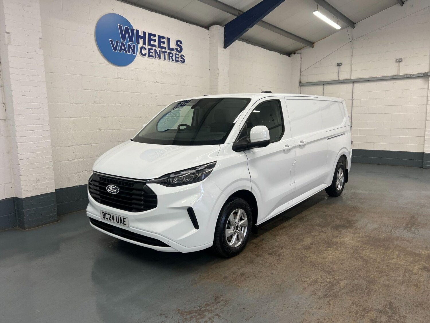Used Ford Transit Custom 2024 for sale - 76124801: Photo 1