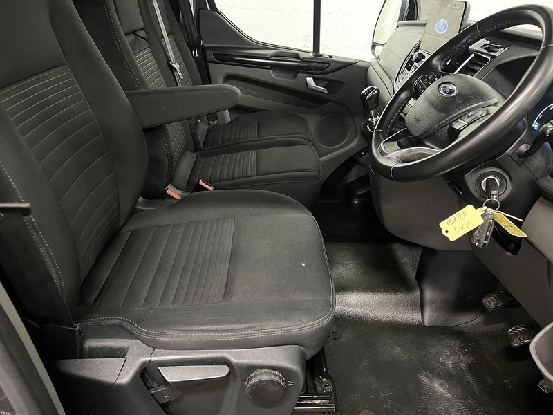Used Ford Transit Custom 2023 for sale - 76982524: Photo 10