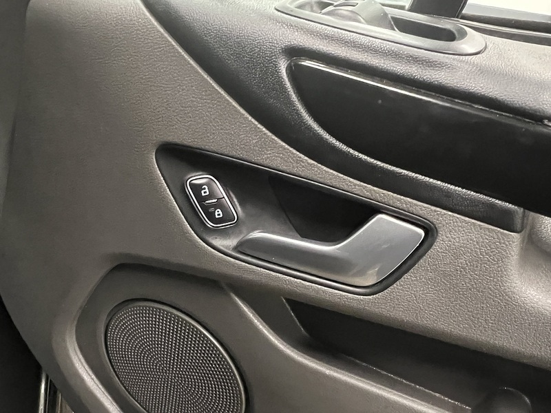 Used Ford Transit Custom 2023 for sale - 76982524: Photo 13