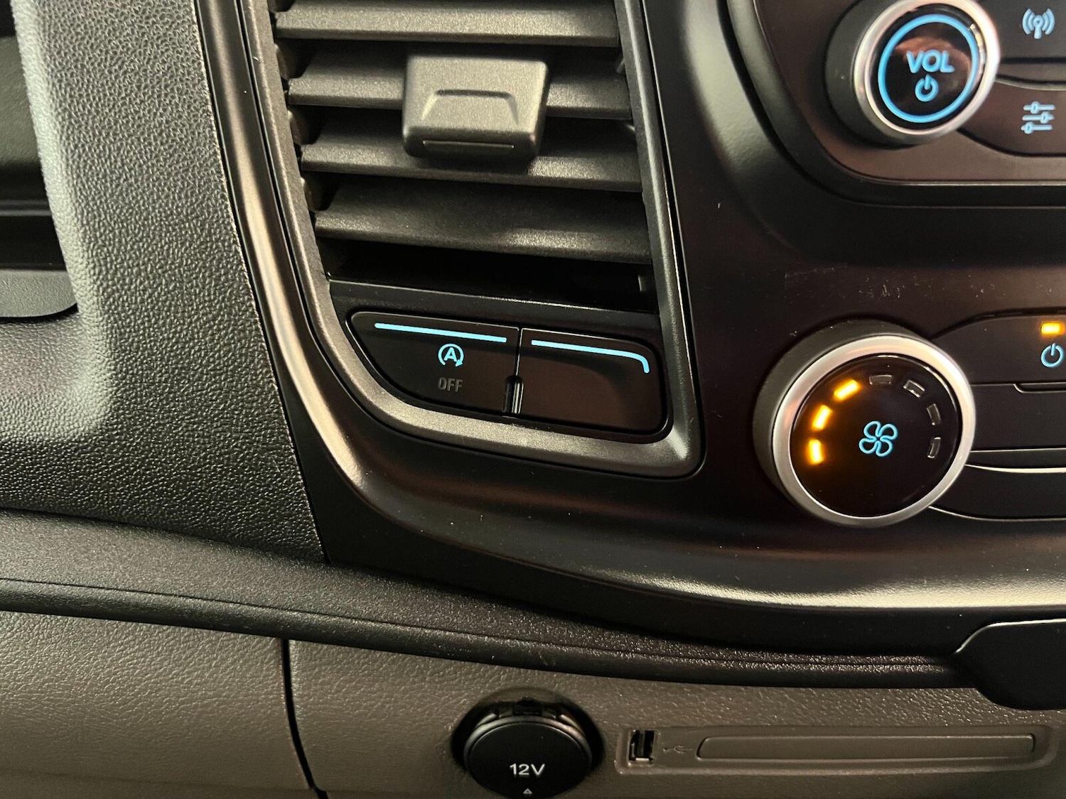 Used Ford Transit 2022 for sale - 76869233: Photo 15