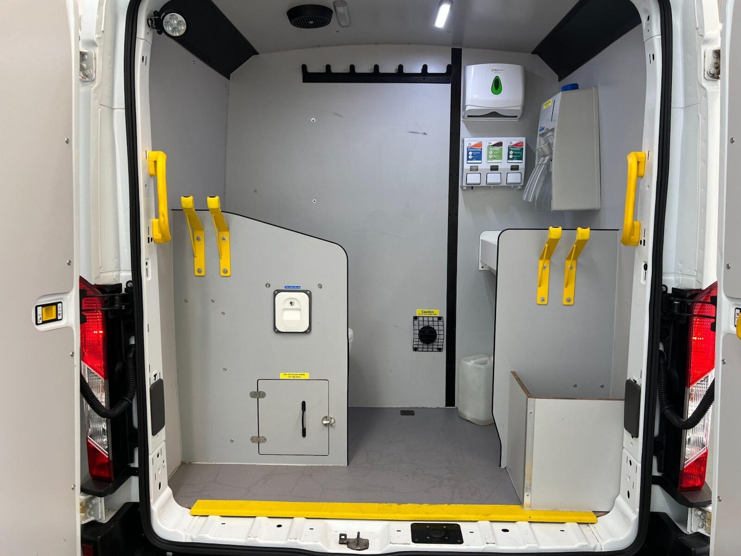 Used Ford Transit 2022 for sale - 76869233: Photo 27