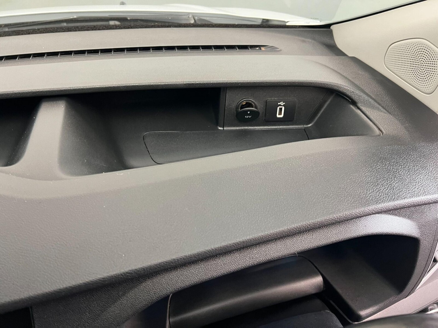 Used Ford Transit Custom 2023 for sale - 76873600: Photo 41