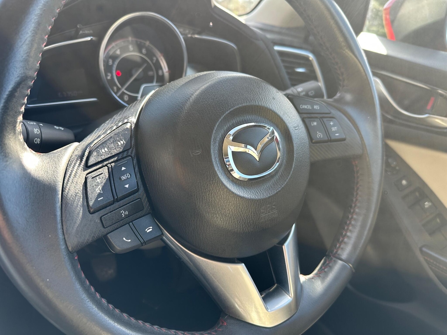 Used Mazda Mazda3 2014 for sale - 78058484: Photo 21