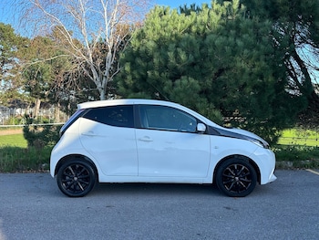 Used Toyota AYGO 2017 for sale - 76691167: Photo