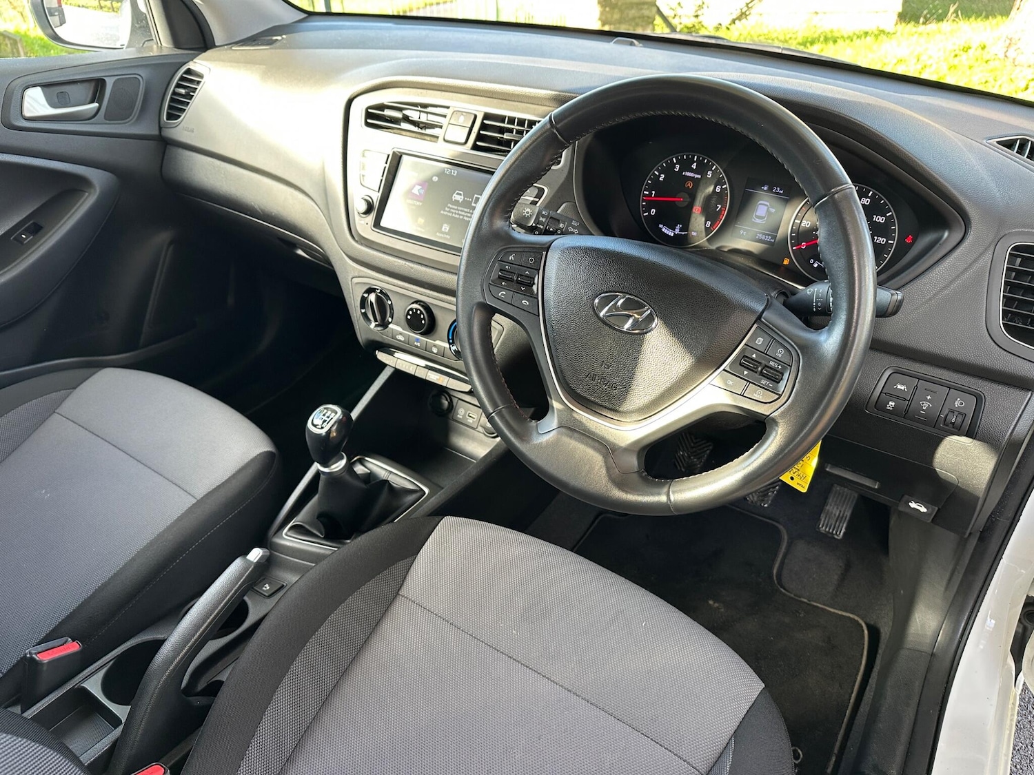 Used Hyundai i20 2020 for sale - 77229868: Photo 17