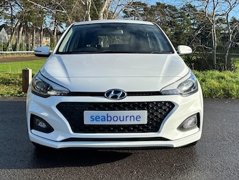 Used Hyundai i20 2020 for sale - 77229868: Photo