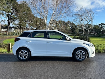 Used Hyundai i20 2020 for sale - 77229868: Photo