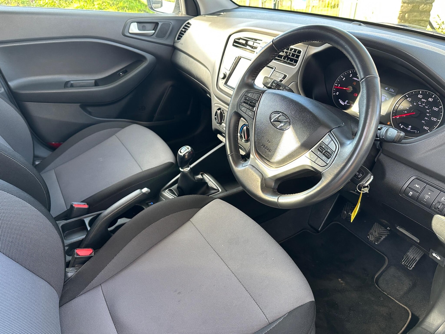 Used Hyundai i20 2020 for sale - 77229868: Photo 8