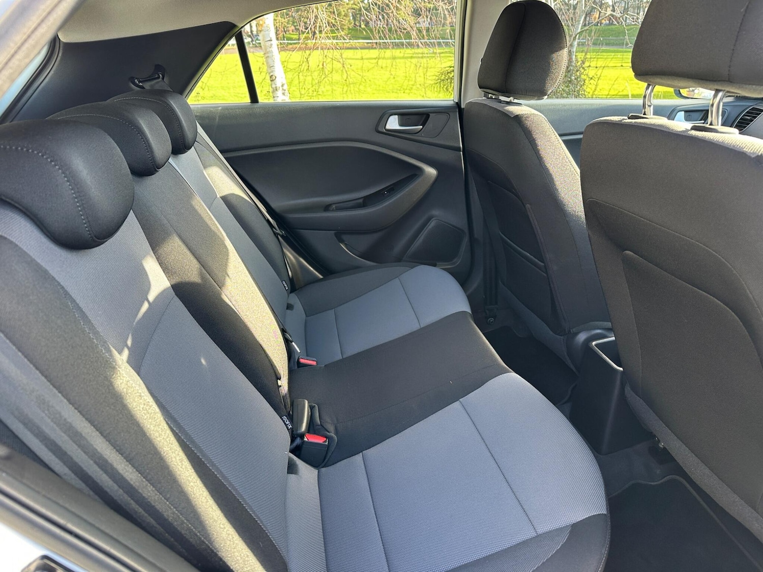 Used Hyundai i20 2020 for sale - 77229868: Photo 9