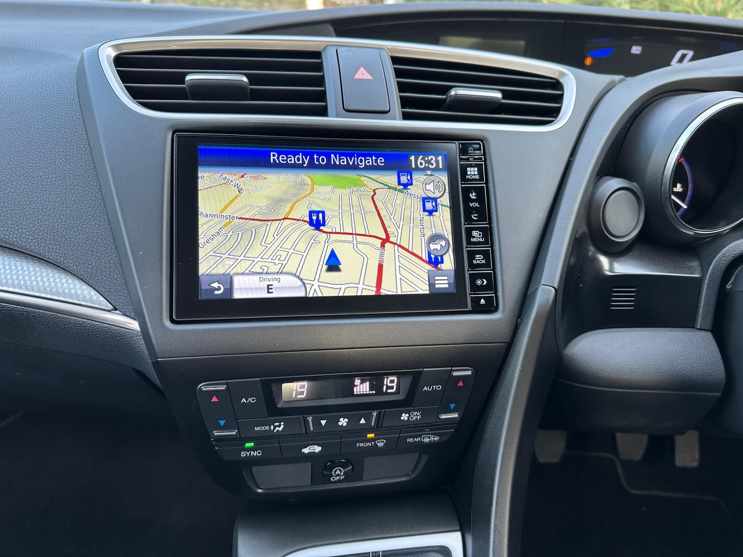 Used Honda Civic 2016 for sale - 77883319: Photo 13