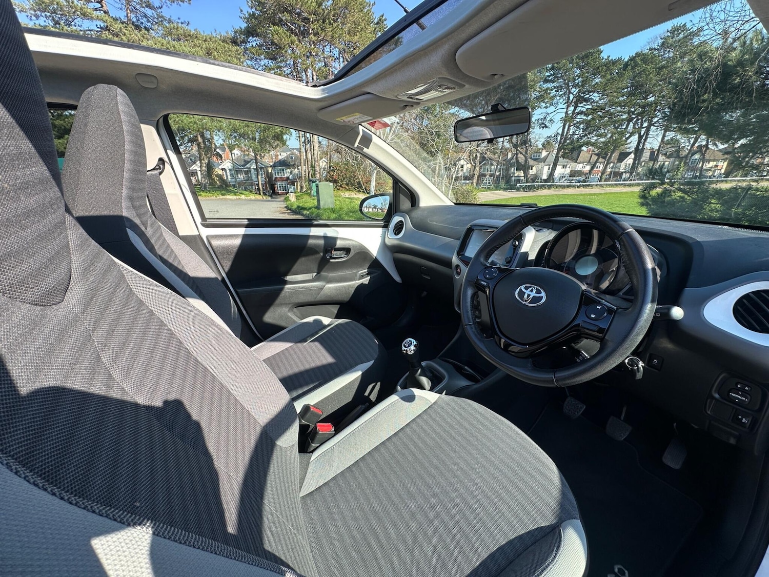 Used Toyota AYGO 2018 for sale - 77925847: Photo 10