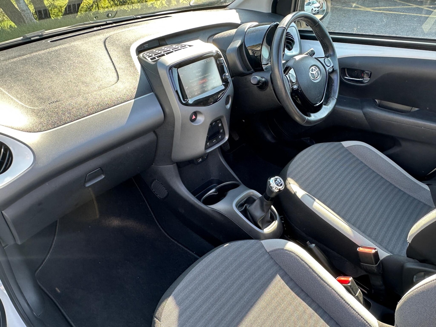 Used Toyota AYGO 2018 for sale - 77925847: Photo 12