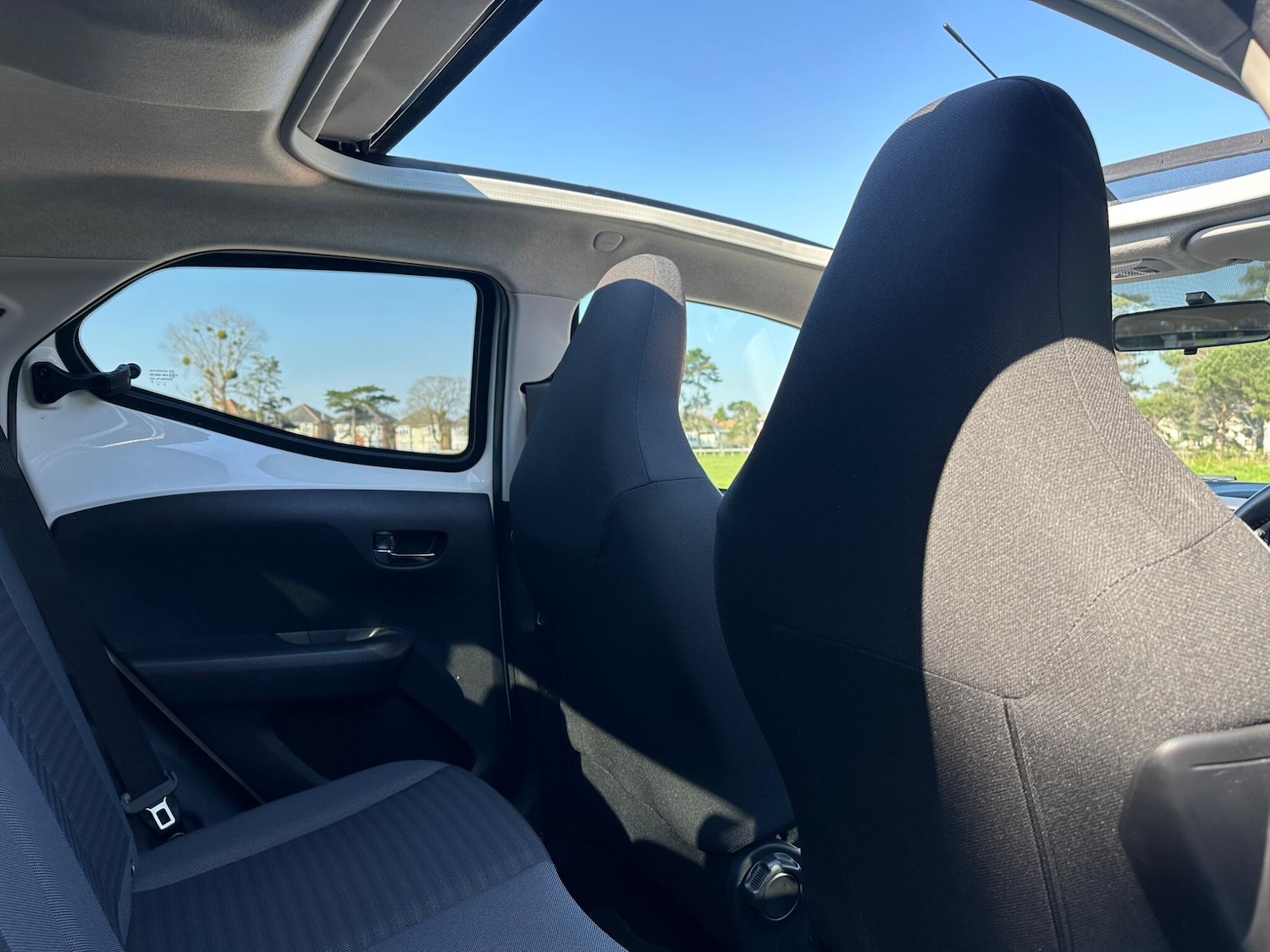 Used Toyota AYGO 2018 for sale - 77925847: Photo 14