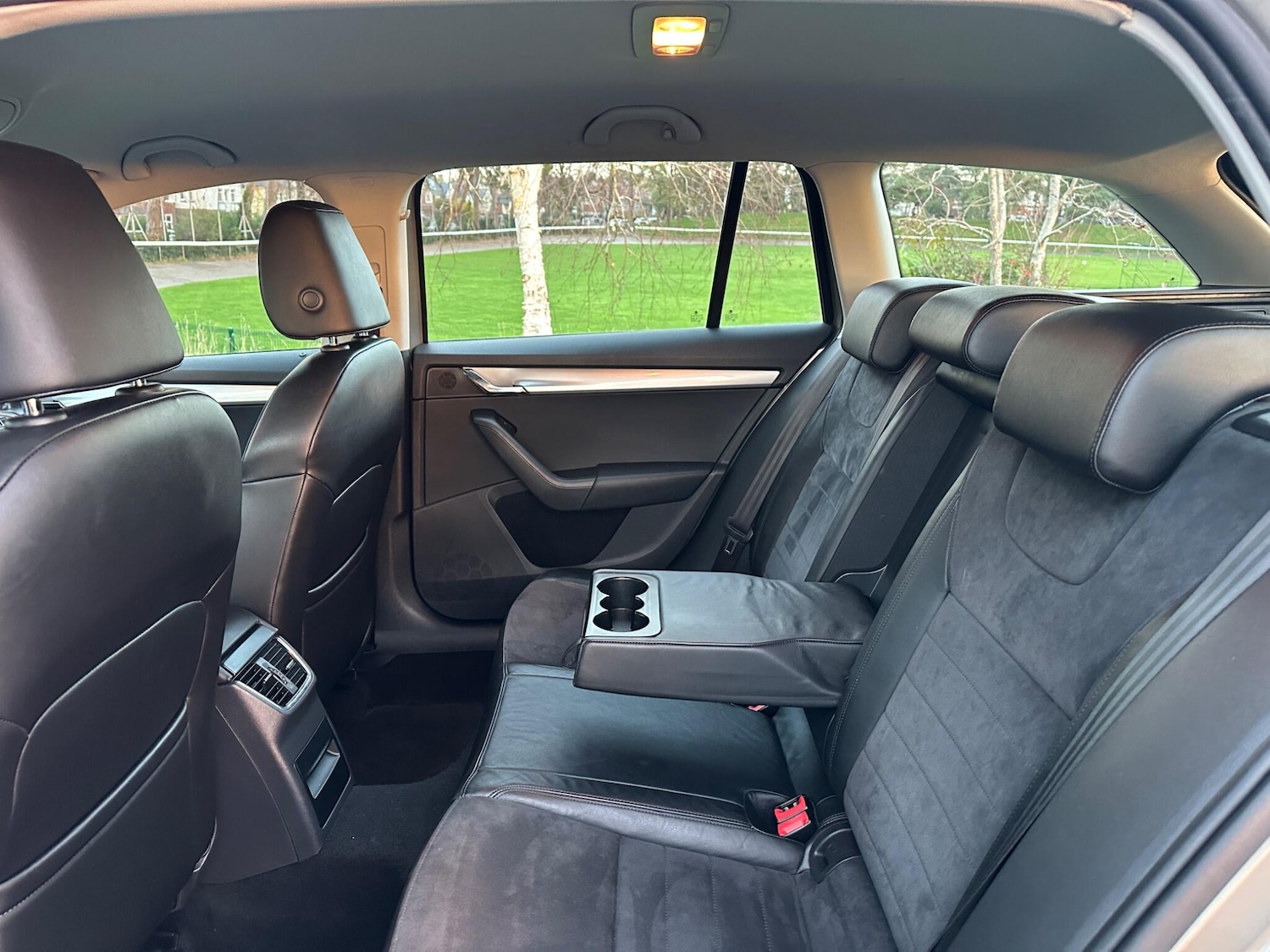 Used Skoda Octavia 2015 for sale - 76899550: Photo 14