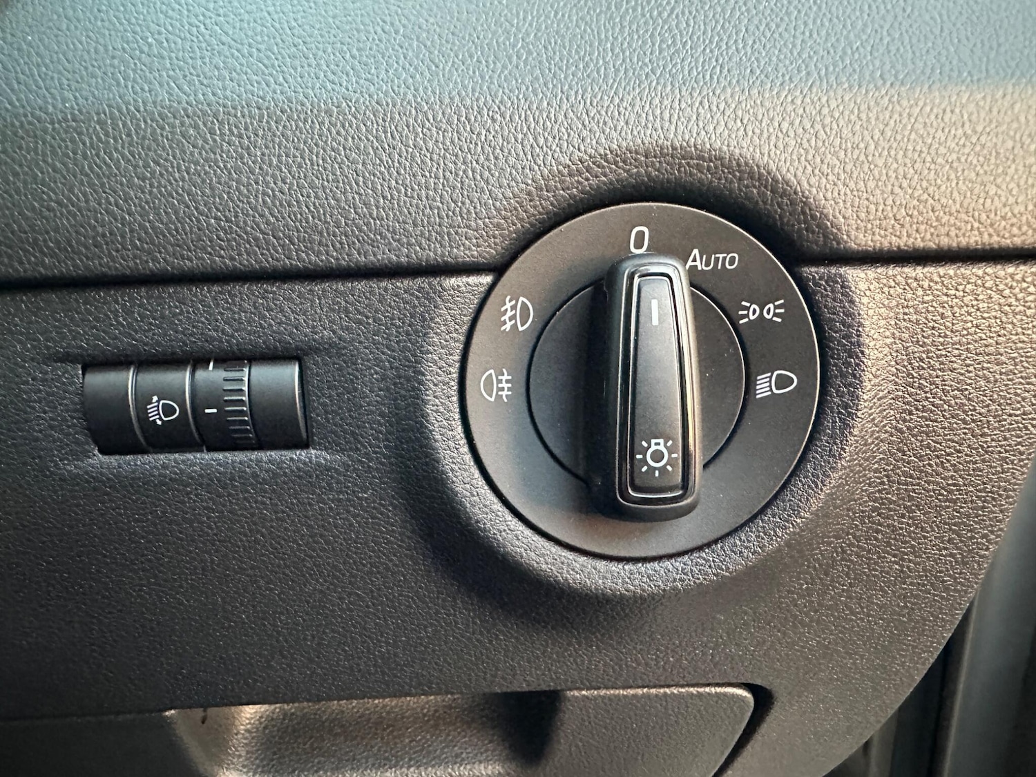 Used Skoda Octavia 2015 for sale - 76899550: Photo 24