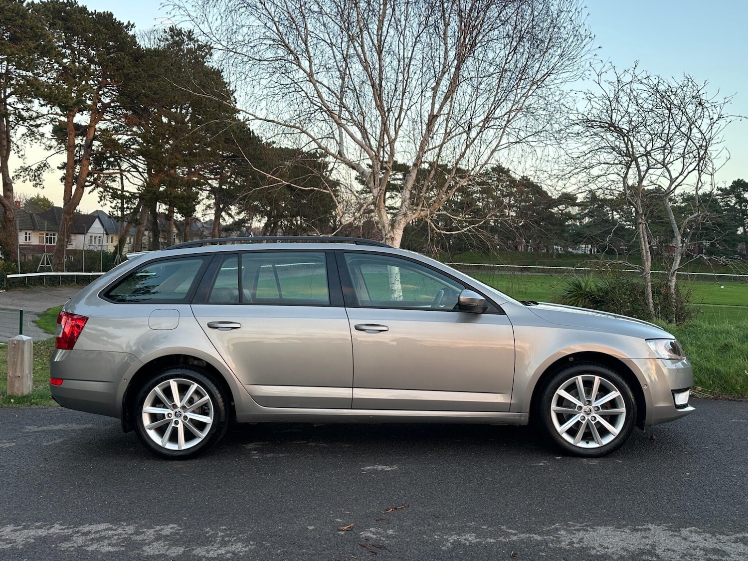Used Skoda Octavia 2015 for sale - 76899550: Photo 3