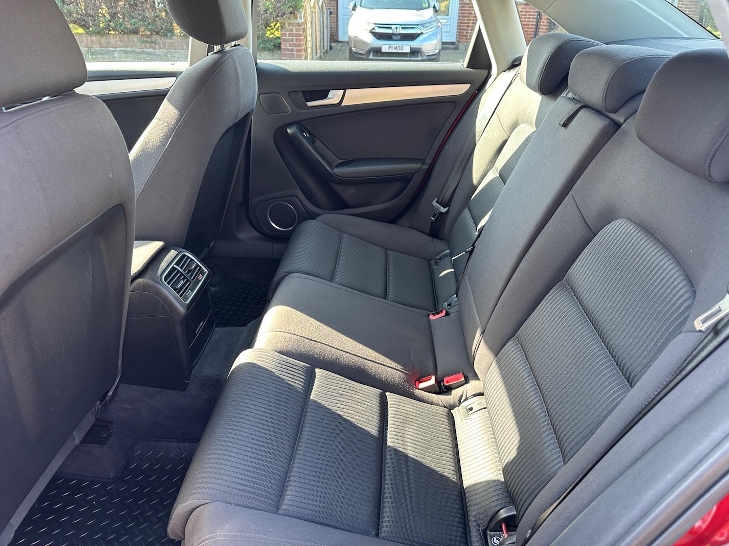 Used Audi A4 2012 for sale - 77683386: Photo 9