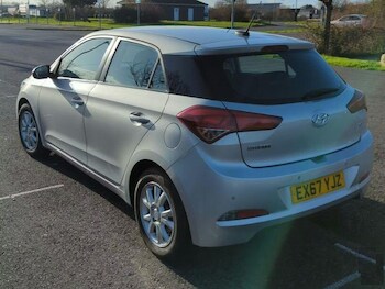 Used Hyundai i20 2017 for sale - 77255361: Photo