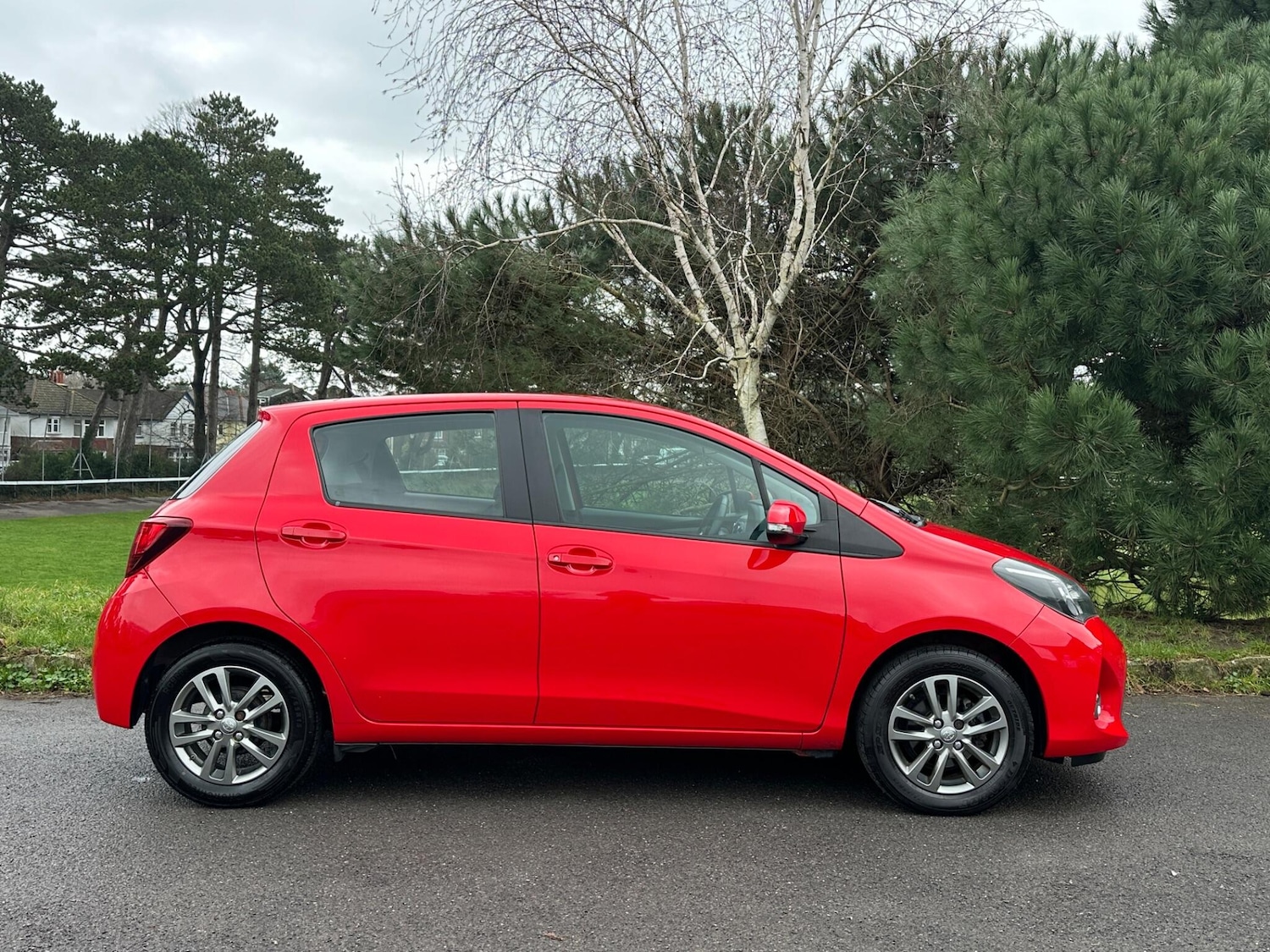 Used Toyota Yaris for sale - 77330564: Photo 4