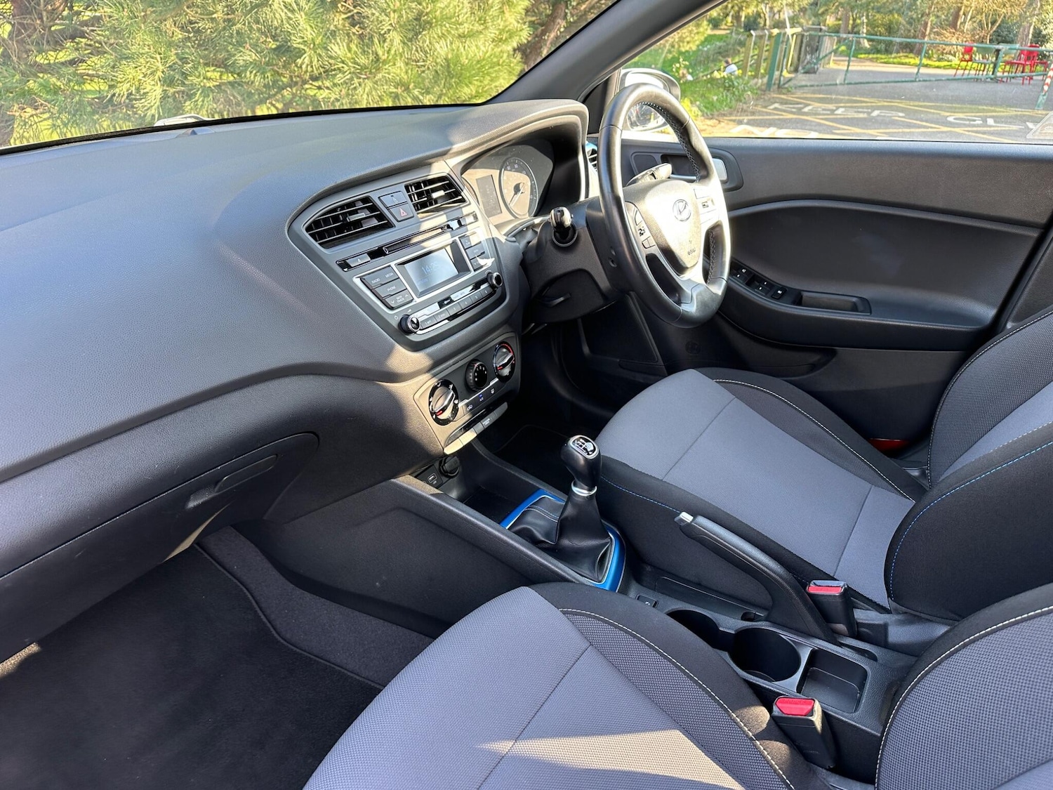 Used Hyundai i20 2016 for sale - 77737477: Photo 10