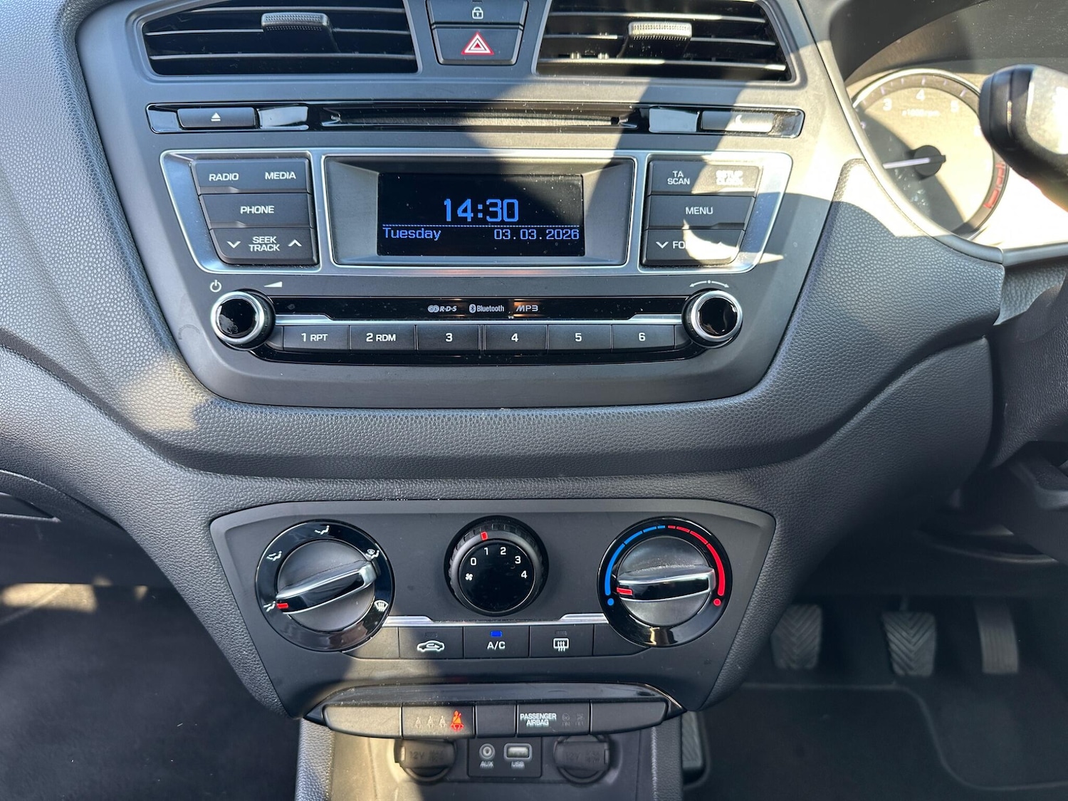 Used Hyundai i20 2016 for sale - 77737477: Photo 14