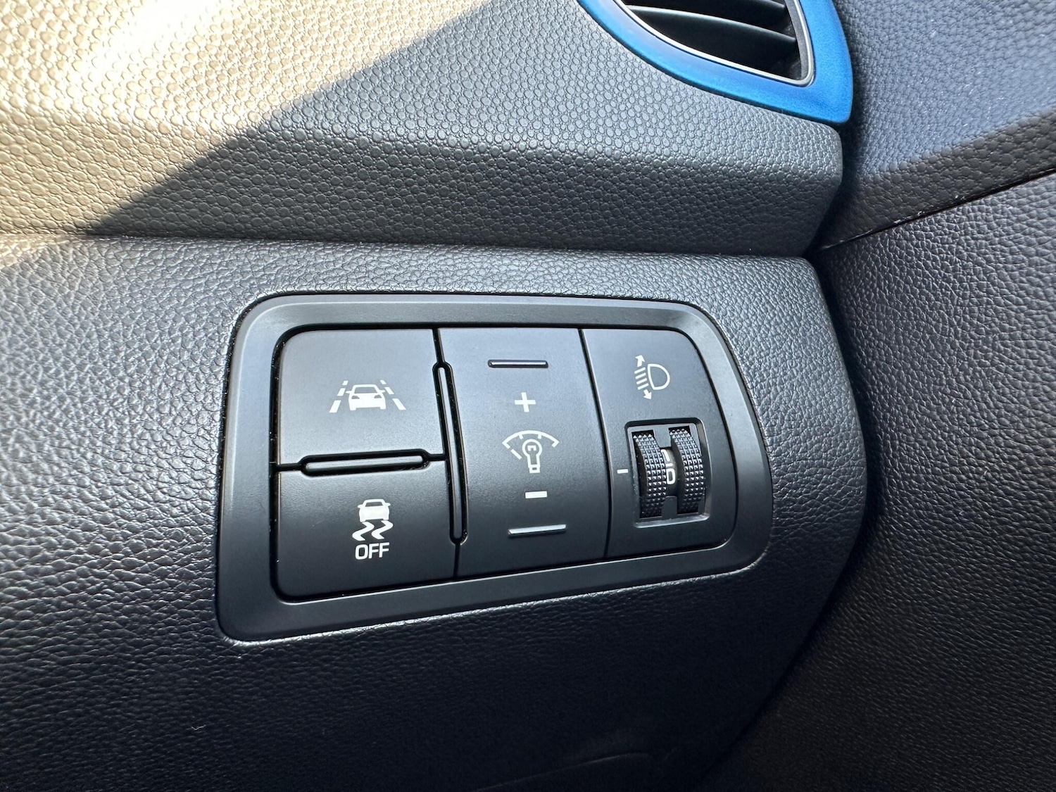 Used Hyundai i20 2016 for sale - 77737477: Photo 21