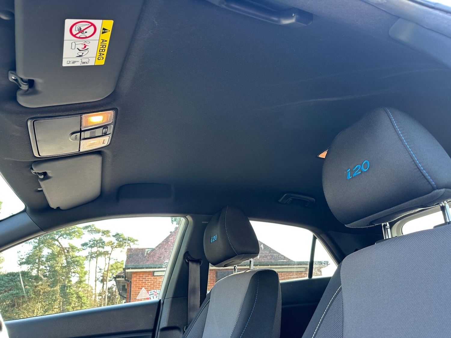 Used Hyundai i20 2016 for sale - 77737477: Photo 27