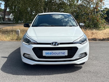 Used Hyundai i20 2018 for sale - 79337601: Photo