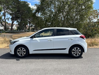 Used Hyundai i20 2018 for sale - 79337601: Photo