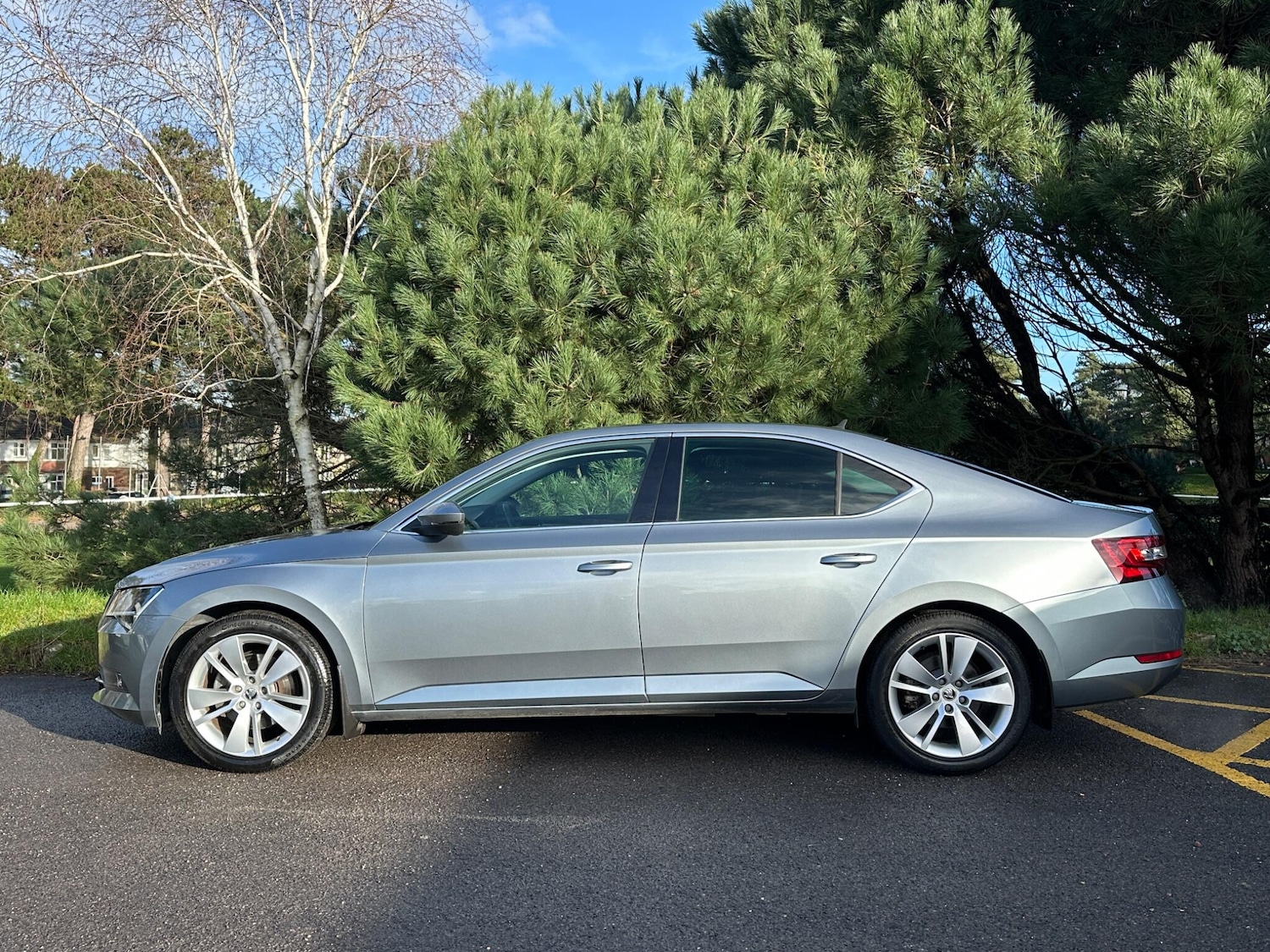 Used Skoda Superb 2017 for sale - 77455893: Photo 4