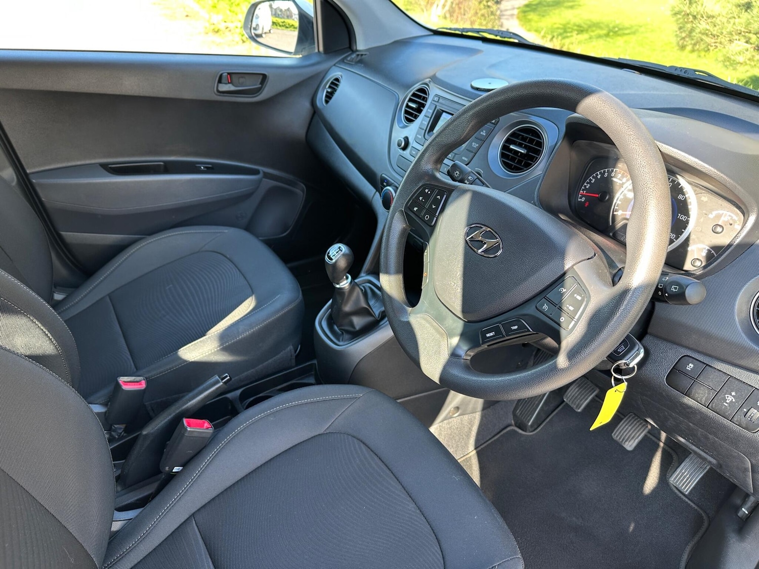 Used Hyundai i10 2018 for sale - 77970281: Photo 10