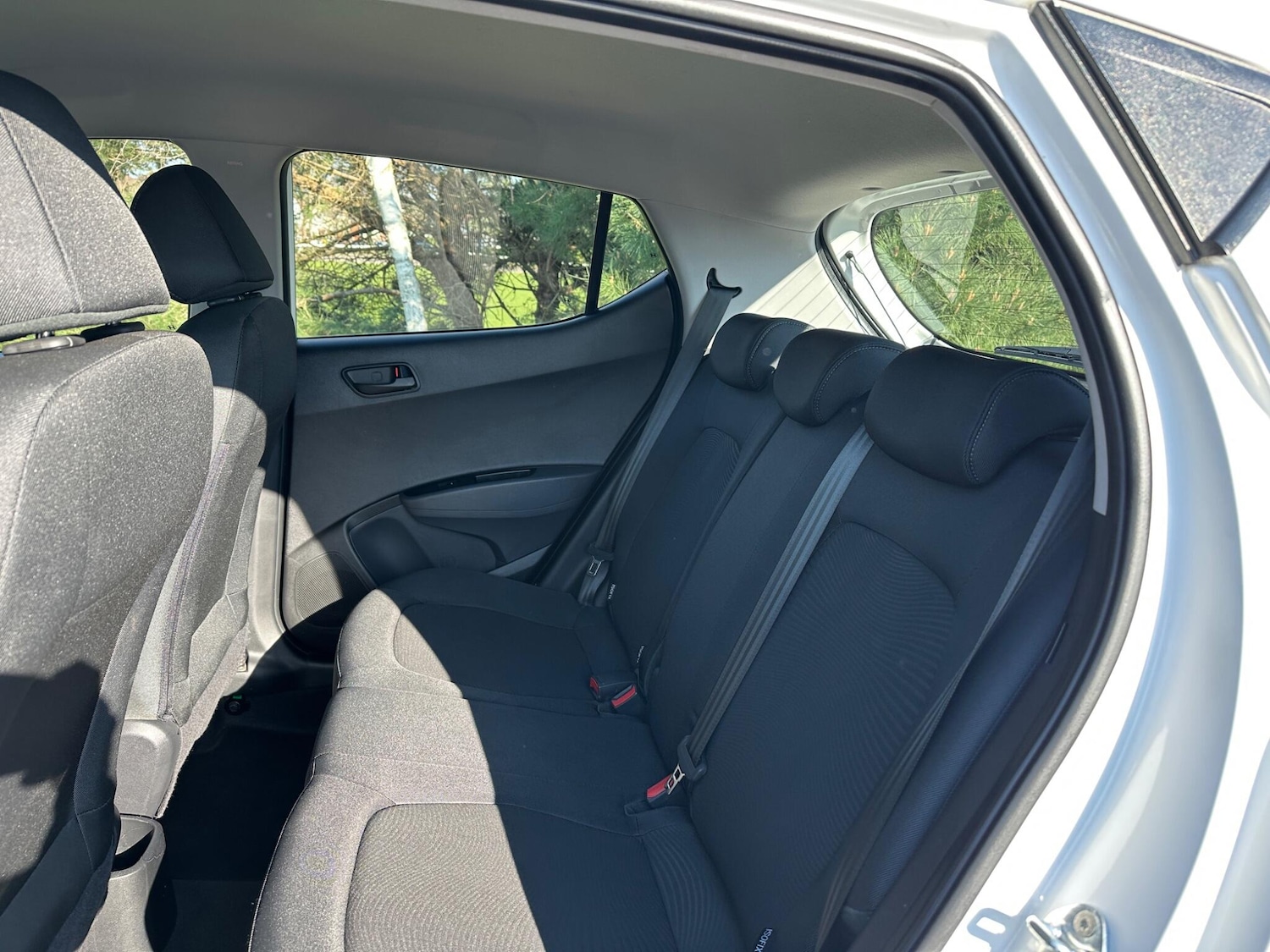 Used Hyundai i10 2018 for sale - 77970281: Photo 21