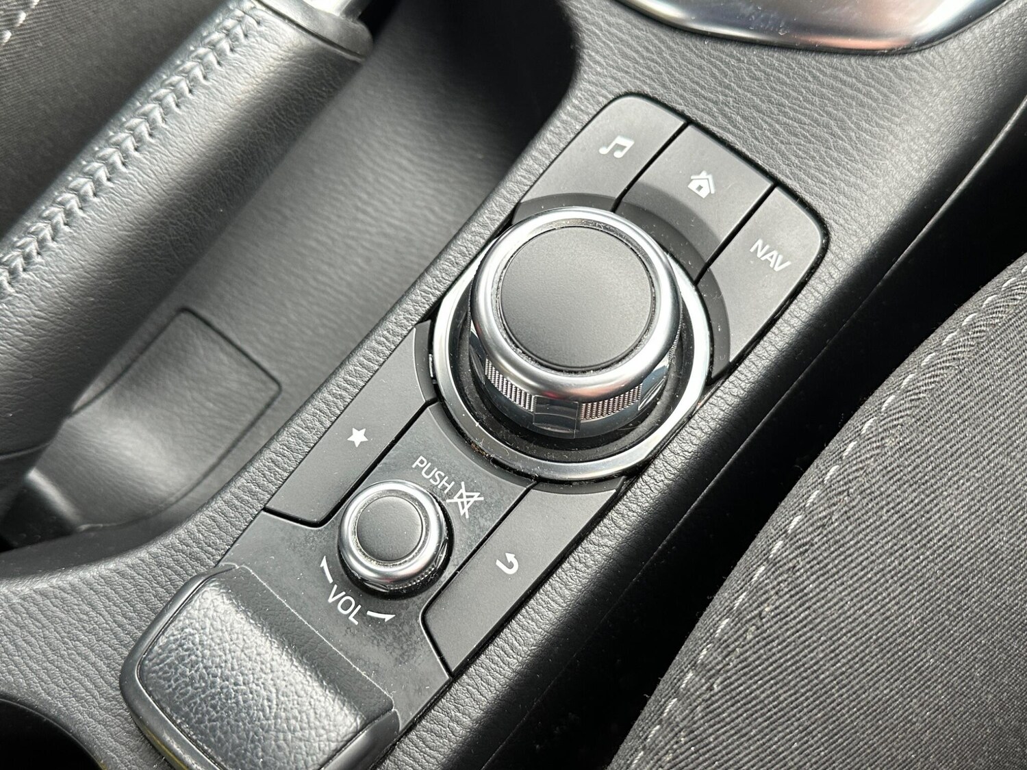 Used Mazda Mazda2 for sale - 77511429: Photo 19