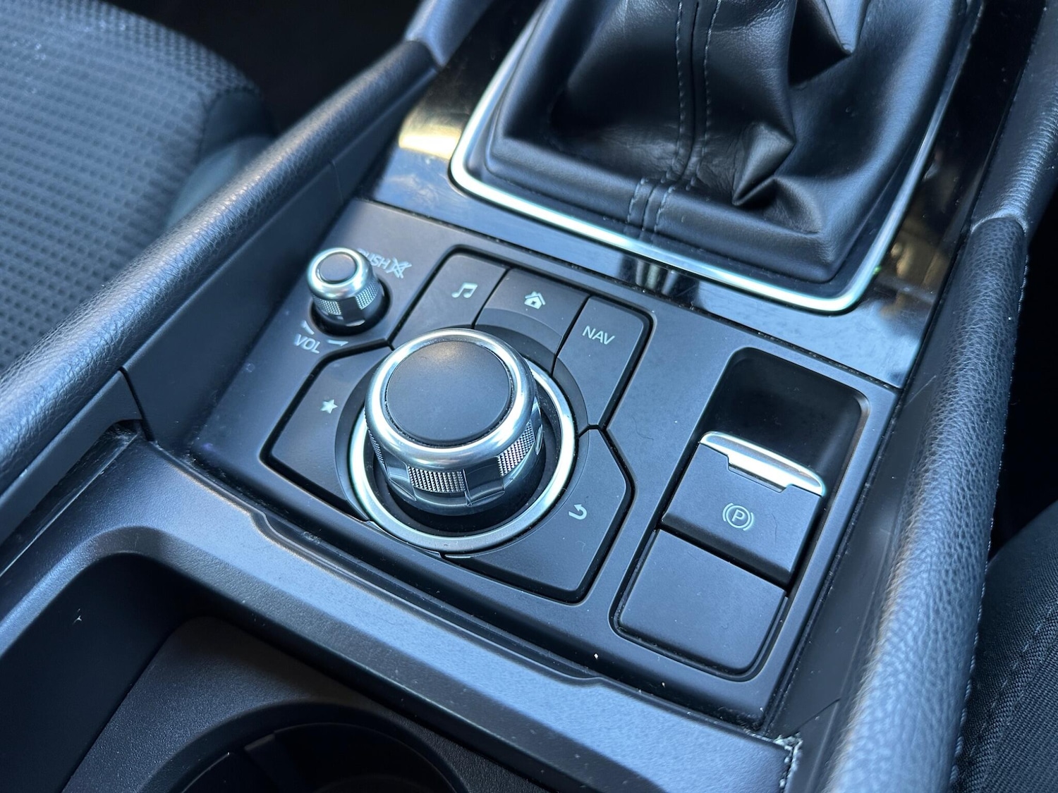 Used Mazda Mazda3 2018 for sale - 76689441: Photo 15