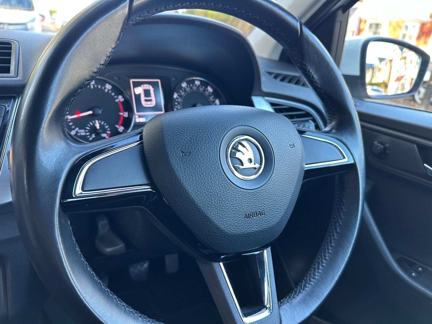 Used Skoda Fabia 2015 for sale - 76997780: Photo 16