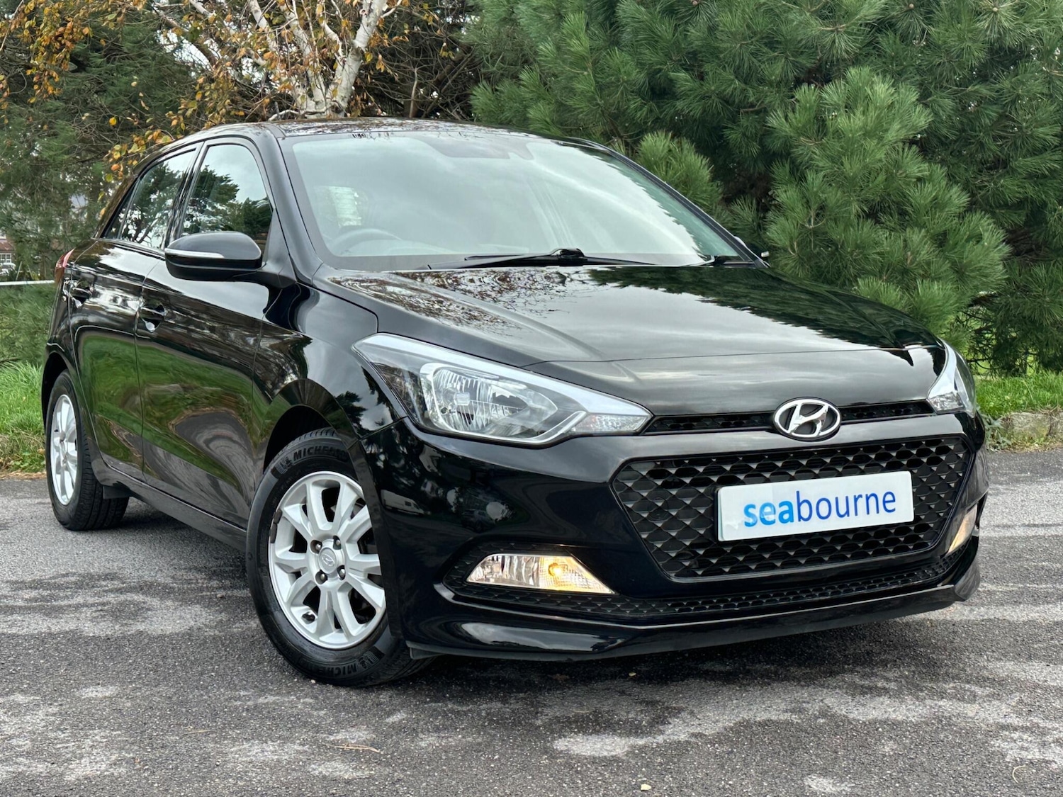 Used Hyundai i20 2018 for sale - 76691170: Photo 1