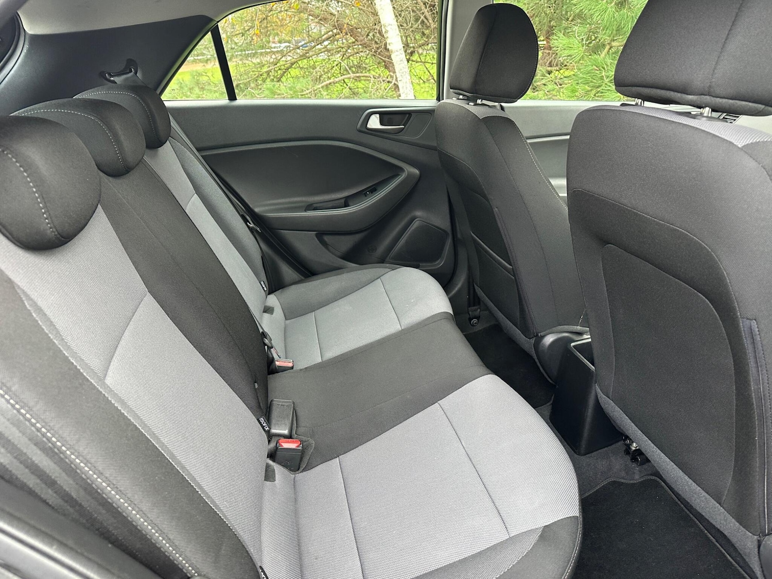 Used Hyundai i20 2018 for sale - 76691170: Photo 13