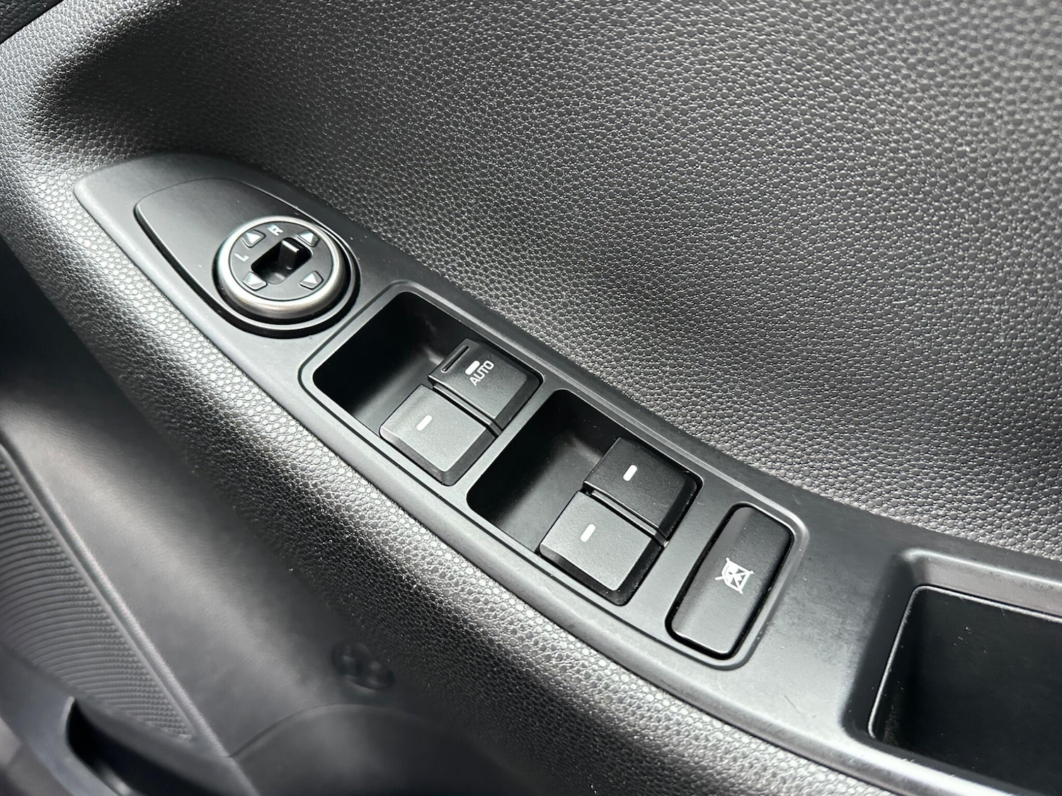 Used Hyundai i20 2018 for sale - 76691170: Photo 19