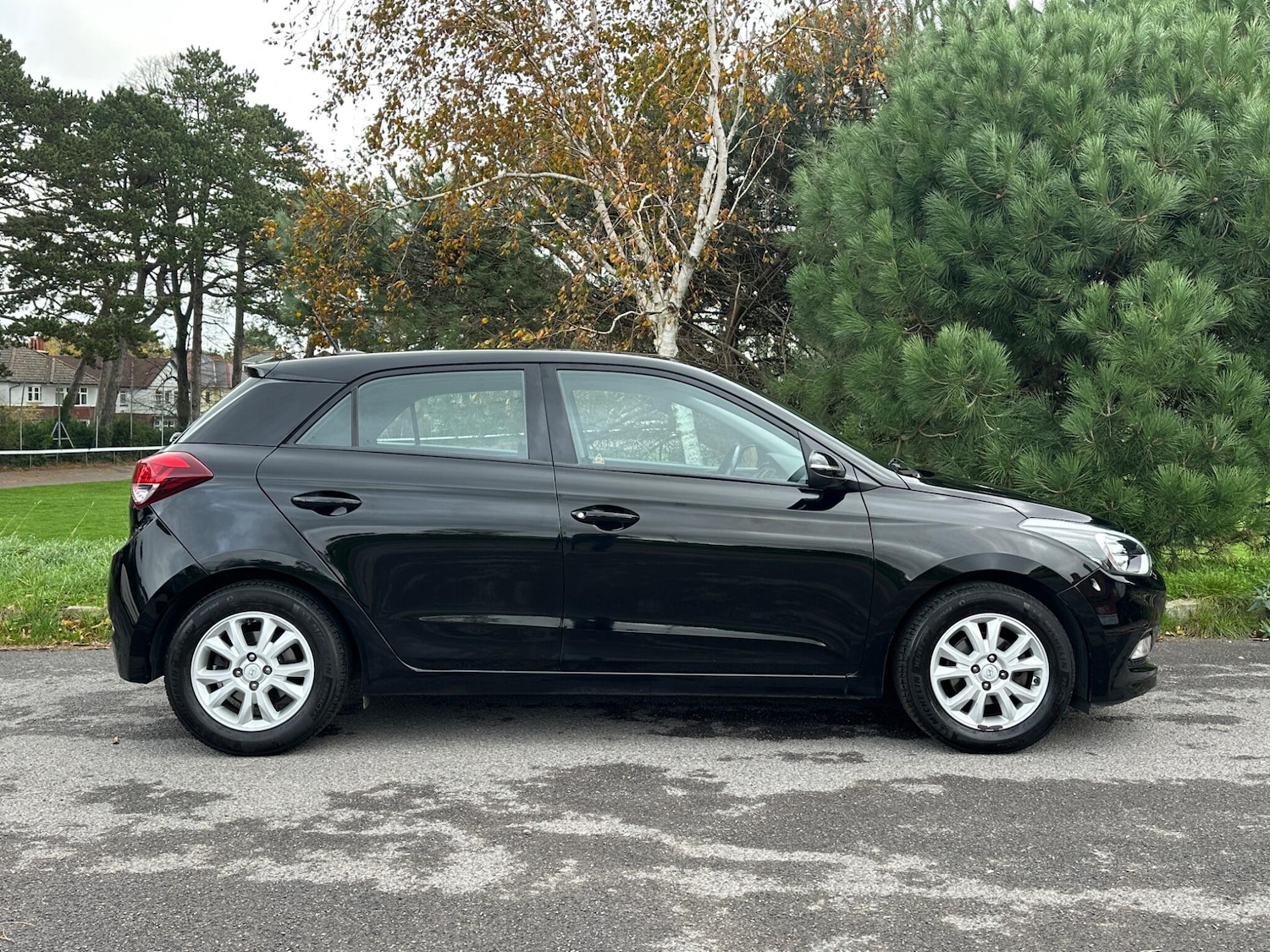 Used Hyundai i20 2018 for sale - 76691170: Photo 4