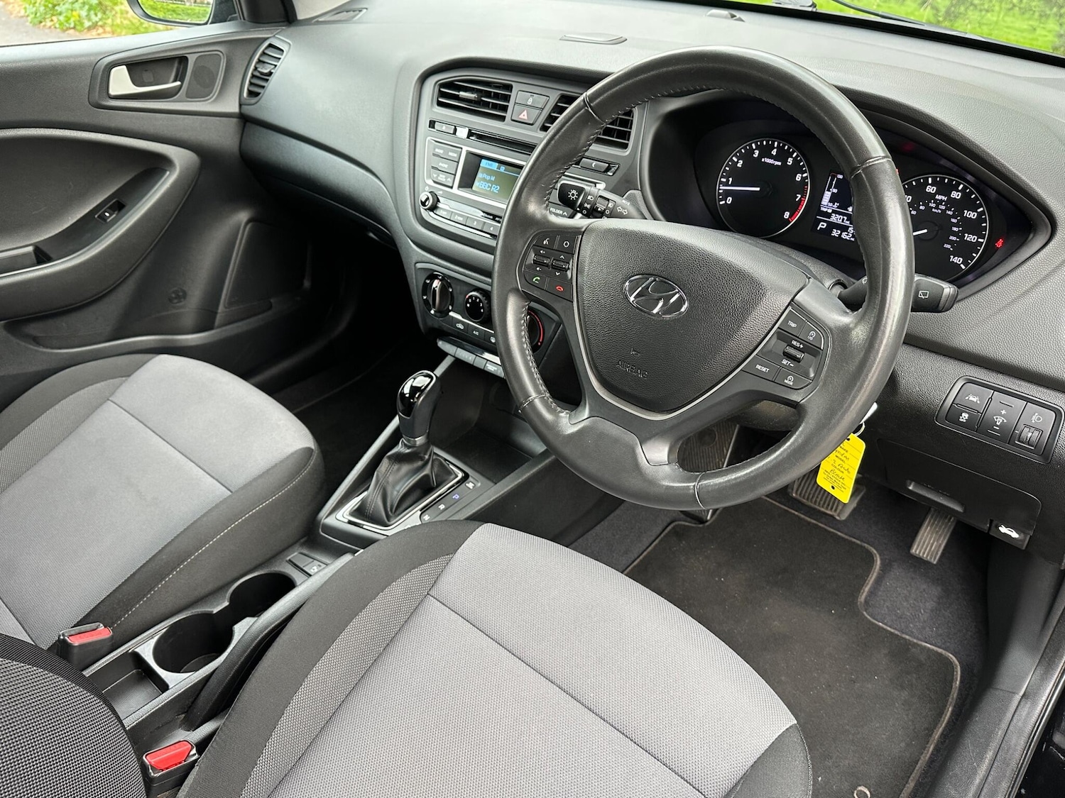 Used Hyundai i20 2018 for sale - 76691170: Photo 8