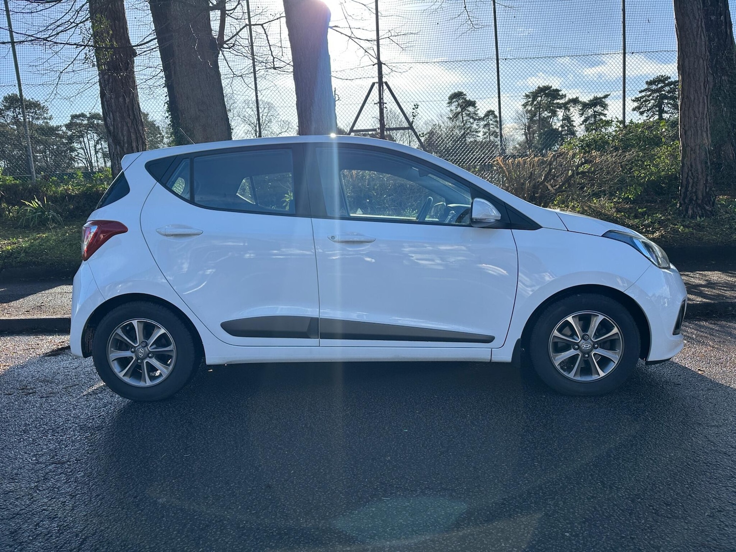 Used Hyundai i10 for sale - 77351574: Photo 4